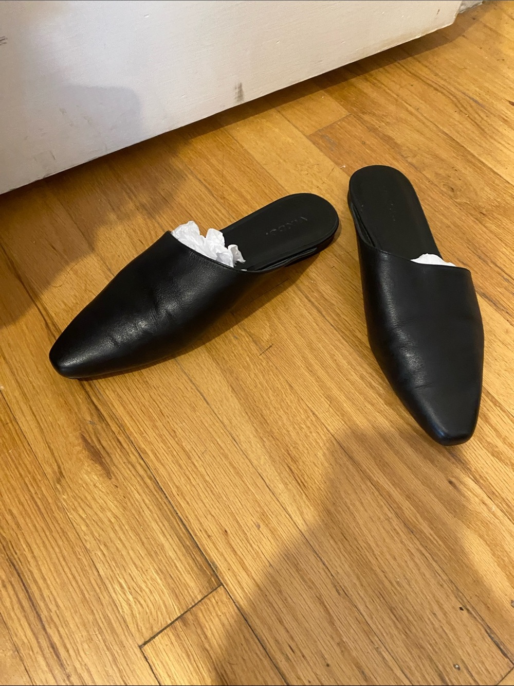 Vince Leather Mules. Sz. 6 / 36.5